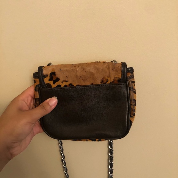 Banana republic S leopard print crossbody purse - Picture 5 of 8